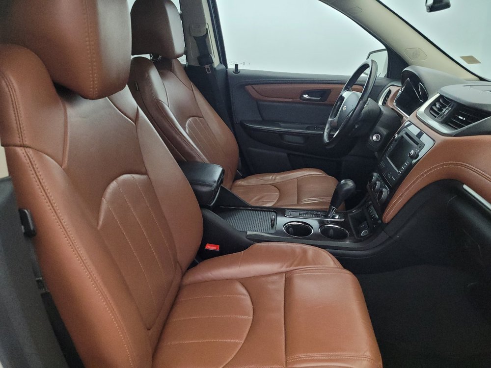 Used 2017 Chevrolet Traverse Premier FWD image 21