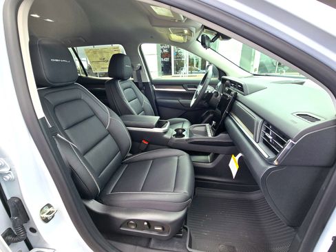 New 2026 GMC Terrain Denali w/ LPO, Floor Liner Package image 20