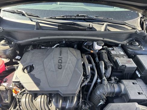 Used 2025 Kia Sportage EX image 25