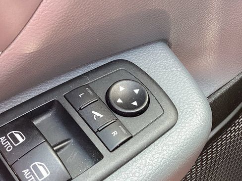 Used 2020 RAM 1500 Big Horn AWD/4WD image 34