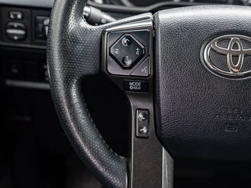 Used 2020 Toyota 4Runner TRD Off-Road AWD/4WD image 14