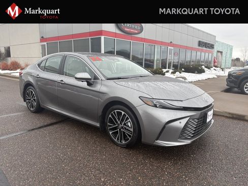 Used 2026 Toyota Camry XLE image 1