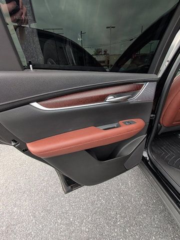 Used 2025 Cadillac XT5 Sportv w/ Technology Package AWD/4WD image 19
