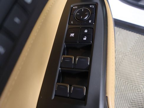 Used 2022 Lexus NX 250 FWD w/ Premium Package image 36