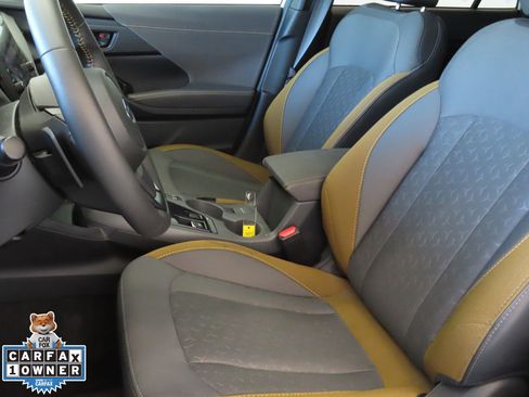 Used 2025 Subaru Crosstrek 2.5i Sport w/ Crosstrek Mirror Package AWD/4WD image 13