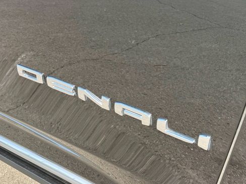 Used 2022 GMC Yukon Denali w/ Max Trailering Package image 12