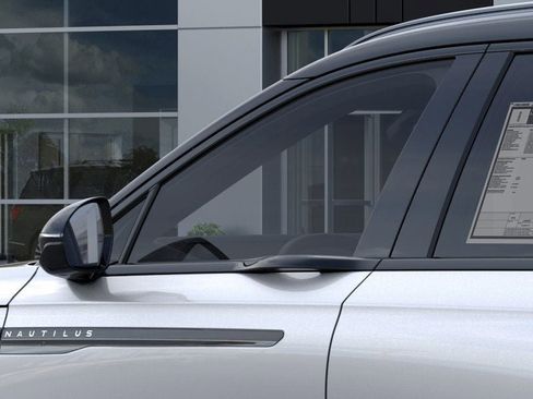 New 2025 Lincoln Nautilus Reserve w/ Jet Appearance Package image 20