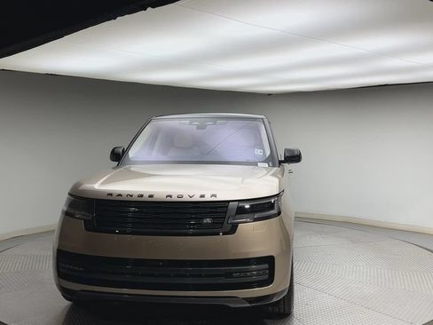Used 2023 Land Rover Range Rover Long Wheelbase SE AWD/4WD image 7
