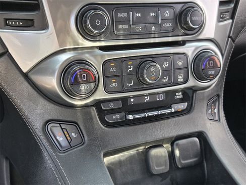 Used 2018 Chevrolet Tahoe LT image 20