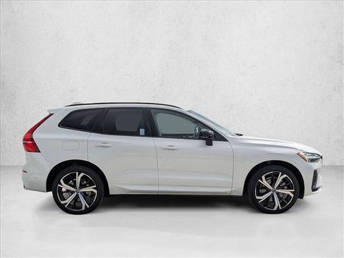 Used 2023 Volvo XC60 T8 Ultimate w/ Protection Package Premier image 4