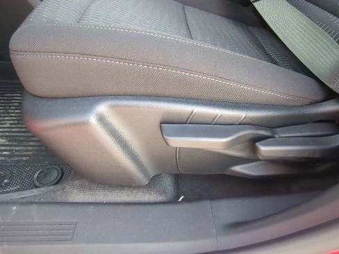 New 2026 Chevrolet Equinox LT w/ LPO, Floor Liner Package image 11