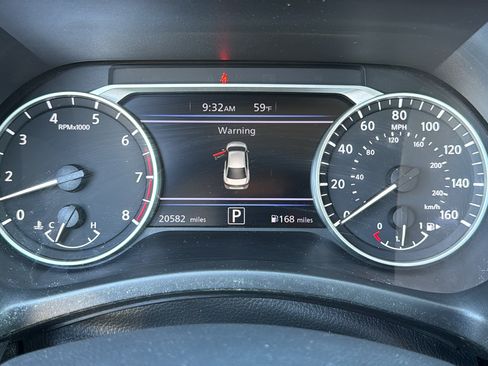 Certified 2023 Nissan Sentra SV FWD image 8