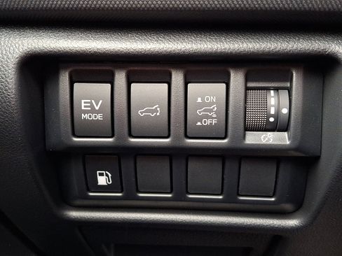Certified 2025 Subaru Forester Touring w/ Touring Package AWD/4WD image 22