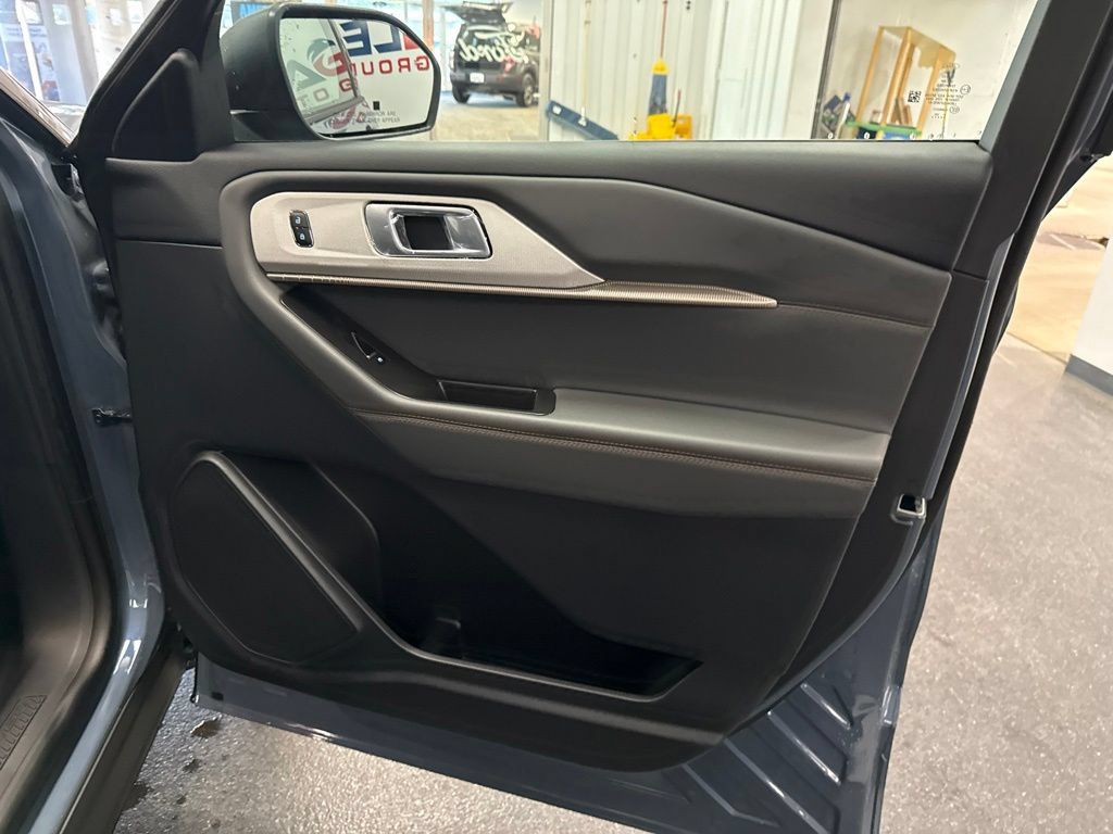 New 2026 Ford Explorer Active AWD/4WD image 41