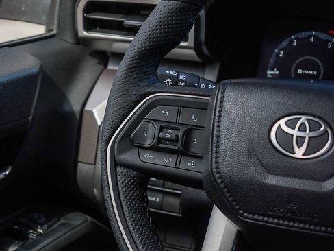 New 2025 Toyota Tacoma TRD Off-Road image 17