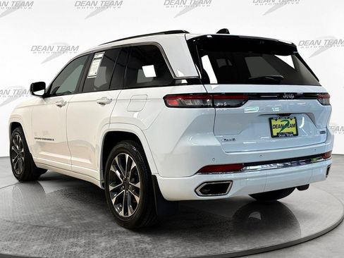 Used 2023 Jeep Grand Cherokee Overland w/ Luxury Tech Group IV AWD/4WD image 6