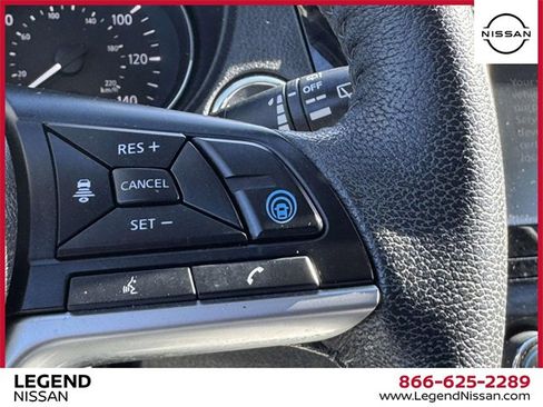 Used 2020 Nissan Rogue SL w/ Premium Package image 20