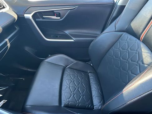 Used 2024 Toyota RAV4 Adventure image 12