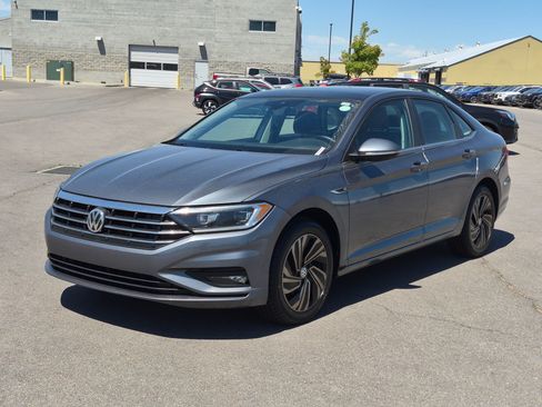 Used 2019 Volkswagen Jetta SEL Premium FWD image 8