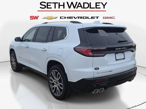 New 2026 GMC Acadia Denali Ultimate w/ LPO, Floor Liner Package AWD/4WD image 5