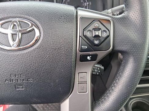 Used 2022 Toyota 4Runner SR5 Premium w/ Moonroof Package image 15