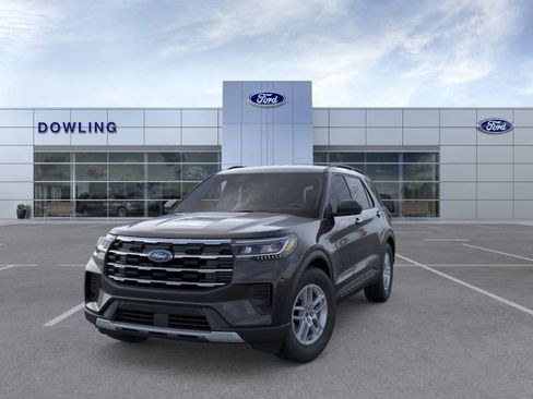 New 2026 Ford Explorer Active image 2