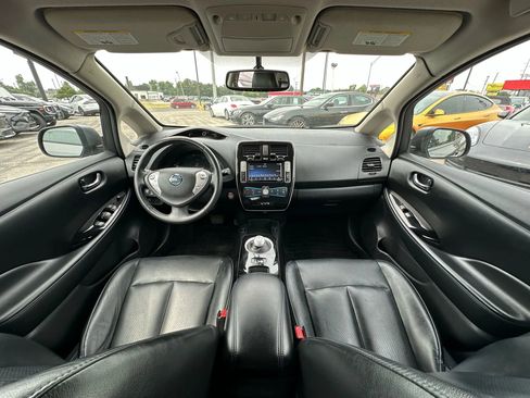 Used 2017 Nissan Leaf SL image 11