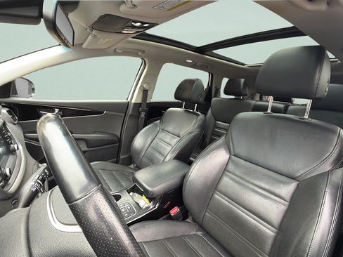Used 2019 Kia Sorento SX w/ SX Touring Package AWD/4WD image 25