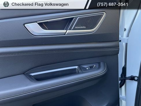 New 2026 Volkswagen Atlas Cross Sport SEL Premium R-Line image 25