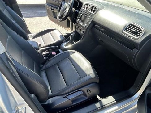 Used 2011 Volkswagen Jetta TDI image 17