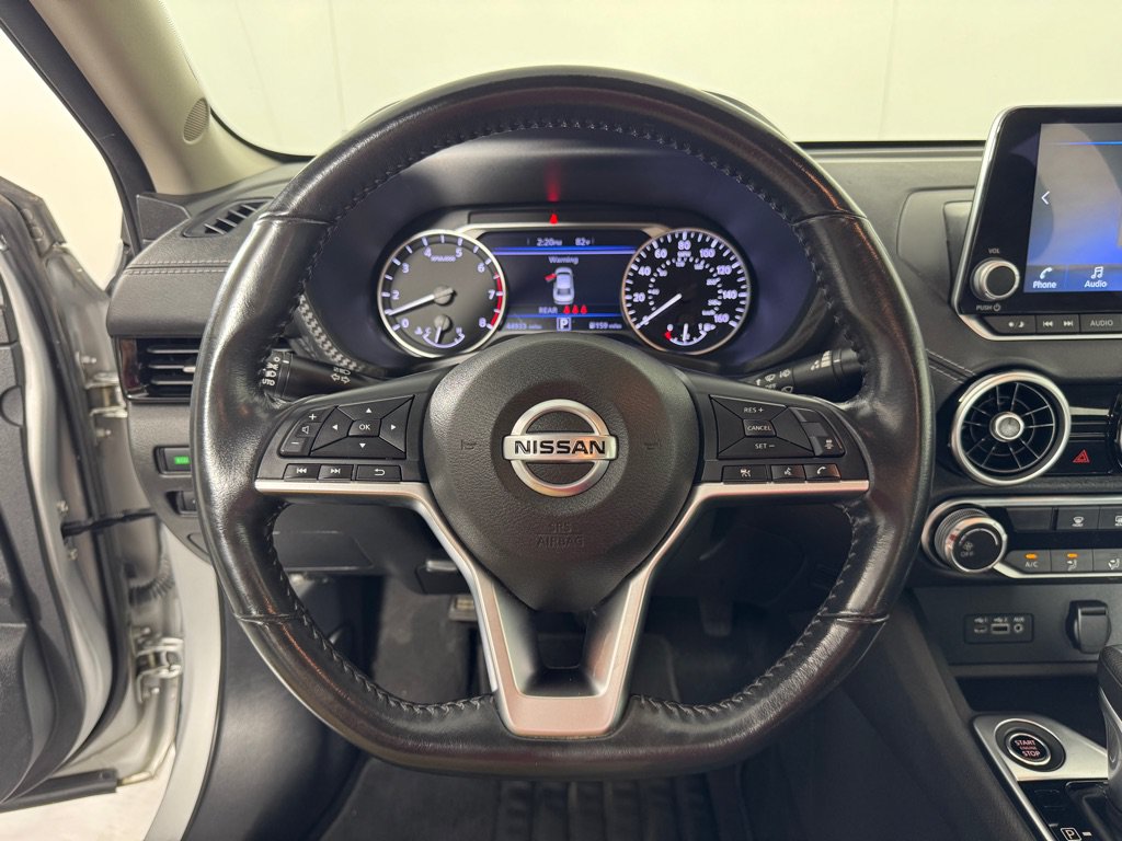 Used 2022 Nissan Sentra SV FWD image 11