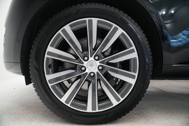 Used 2023 Land Rover Range Rover Autobiography AWD/4WD image 8