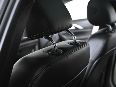 Used 2019 INFINITI QX30 Premium w/ Navigation Package image 23