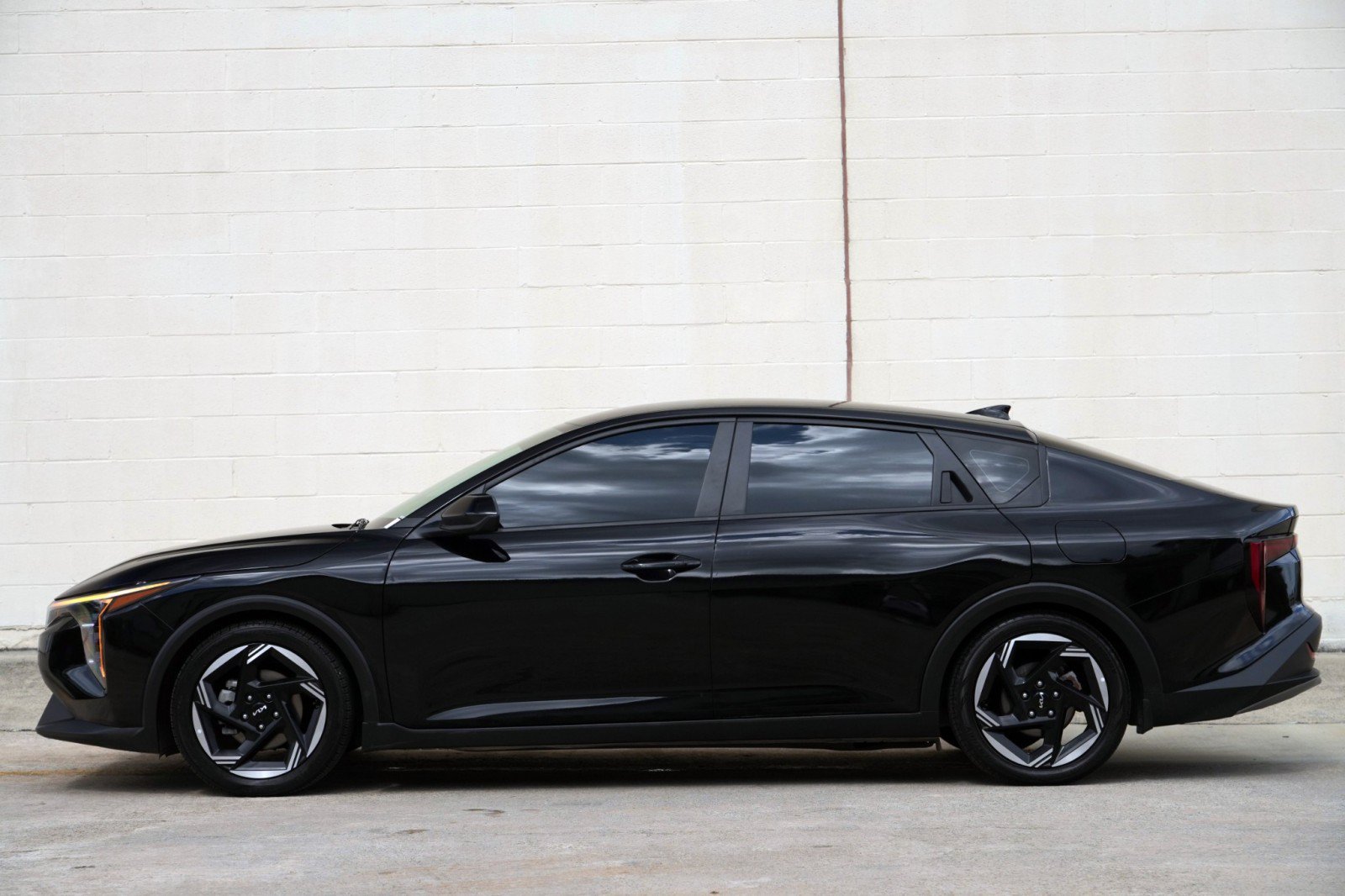 Used 2025 Kia K4 EX FWD image 8