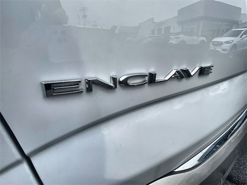 Used 2022 Buick Enclave Essence image 30