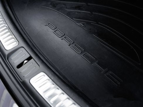 Certified 2021 Porsche Macan S AWD/4WD image 26