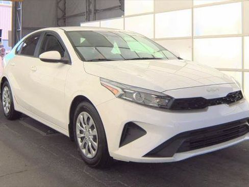 Used 2024 Kia Forte LX FWD image 6