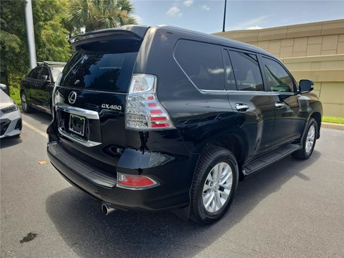 Used 2021 Lexus GX 460 Premium w/ Premium Package AWD/4WD image 3