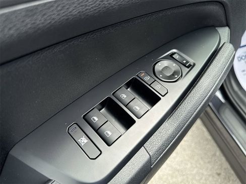 New 2026 Kia Sportage LX image 19