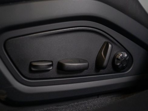 New 2025 Porsche Taycan 4S image 23