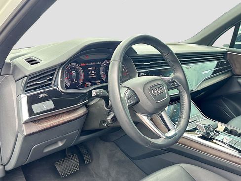 Used 2020 Audi Q7 2.0T Premium w/ Convenience Package AWD/4WD image 10