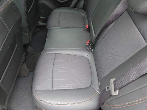 Used 2022 Chevrolet Trax LT w/ Sport Edition FWD image 23