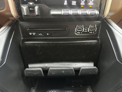 Used 2019 RAM 1500 Laramie image 39