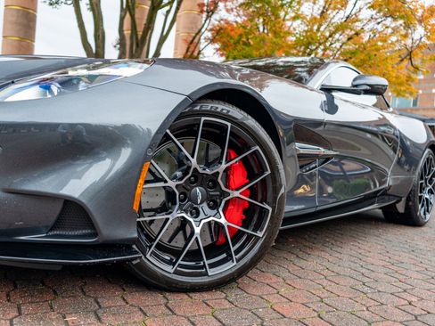New 2025 Aston Martin Vanquish image 41