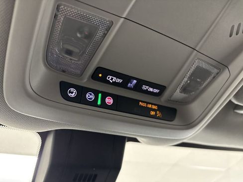 Used 2023 Chevrolet Equinox LT image 49