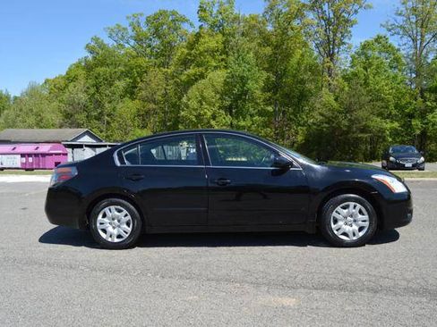 Used 2010 Nissan Altima 2.5 S FWD image 49