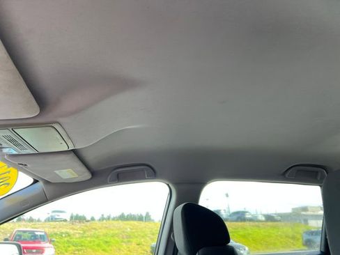 Used 2017 Honda CR-V LX image 28