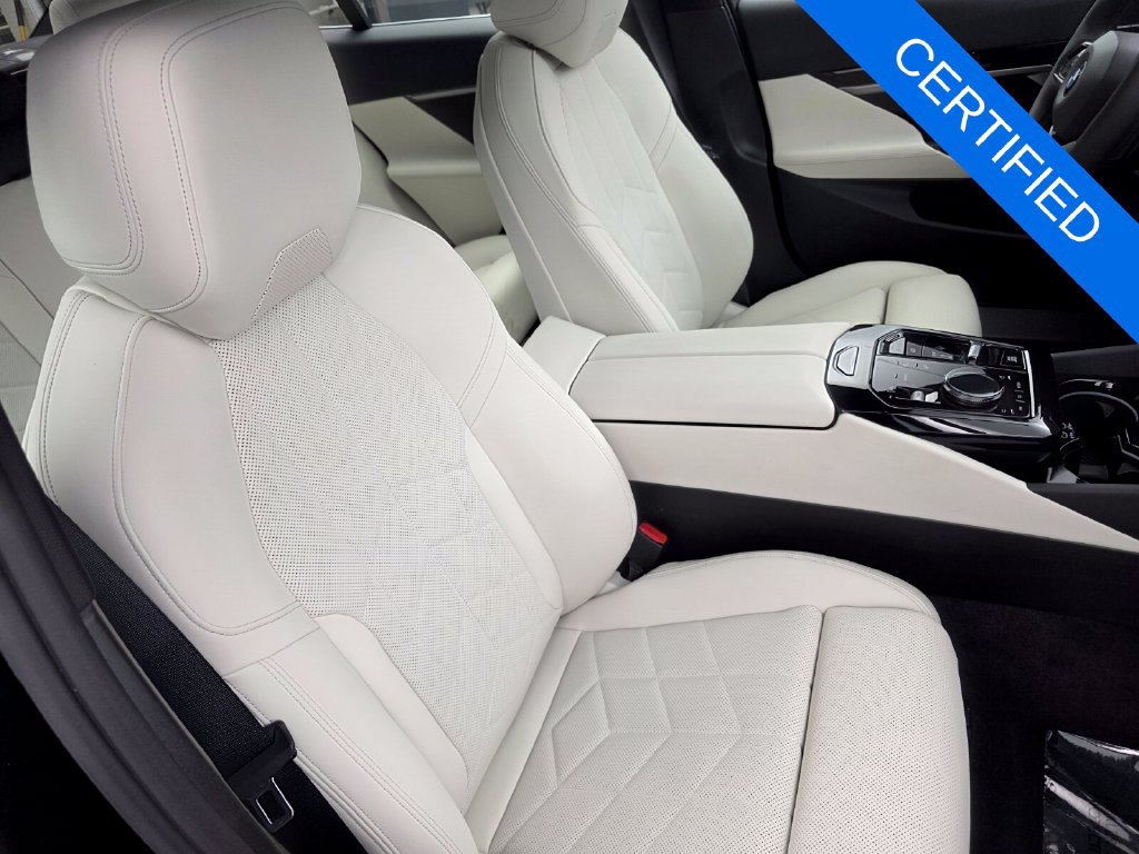 Certified 2024 BMW 530i w/ Convenience Package RWD image 28