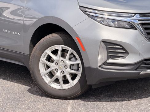 Used 2024 Chevrolet Equinox LT AWD/4WD image 3