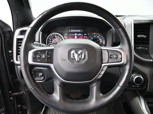 Used 2020 RAM 1500 Big Horn AWD/4WD image 14